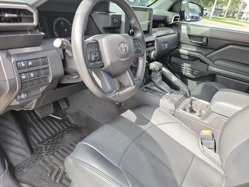 Used 2026 Toyota Tacoma SR5 RWD image 21