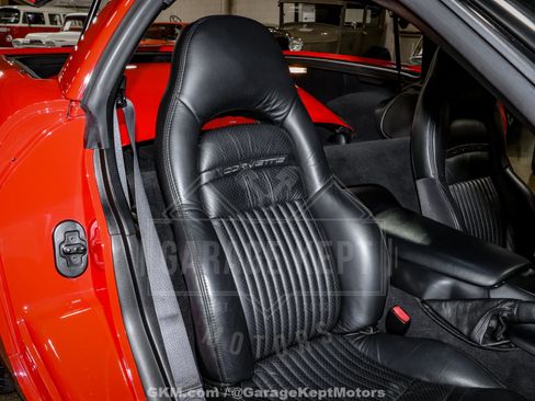 Used 1997 Chevrolet Corvette Coupe w/ Roof Pkg image 65