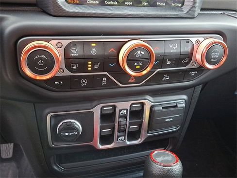 Used 2023 Jeep Wrangler Sport S image 16