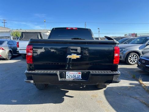 Used 2018 Chevrolet Silverado 1500 Custom w/ Custom Convenience Package RWD image 8