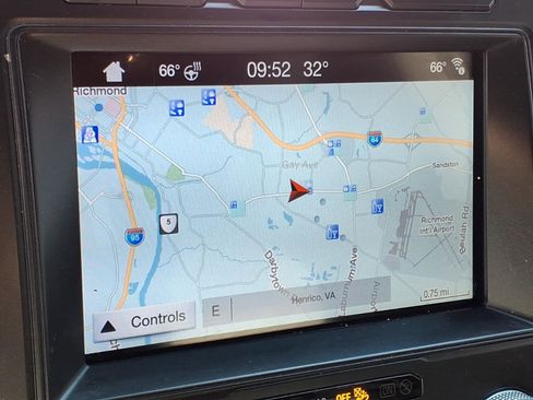 Used 2019 Ford Expedition Max XLT w/ Equipment Group 202A image 9