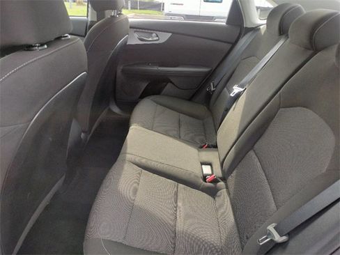 Used 2023 Kia Forte LXS image 17