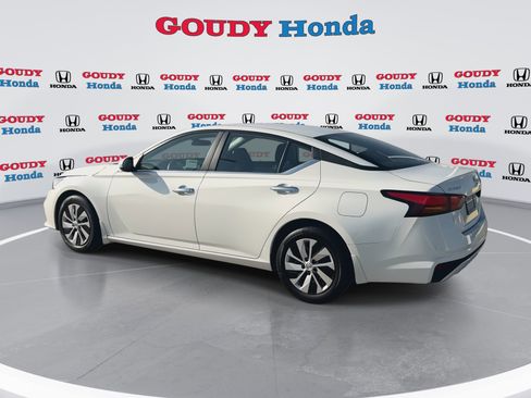 Used 2022 Nissan Altima 2.5 S image 6