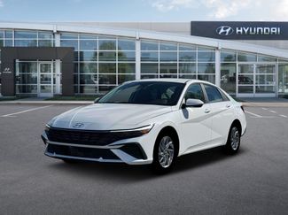New 2026 Hyundai Elantra Hybrid FWD video 1