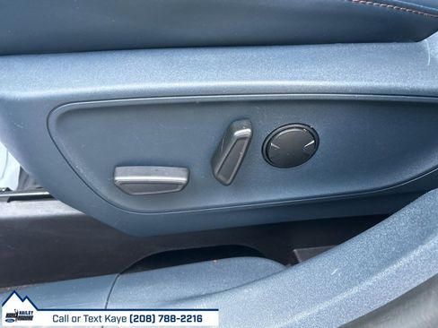 Used 2022 Ford Maverick Lariat w/ Lariat Luxury Package image 19