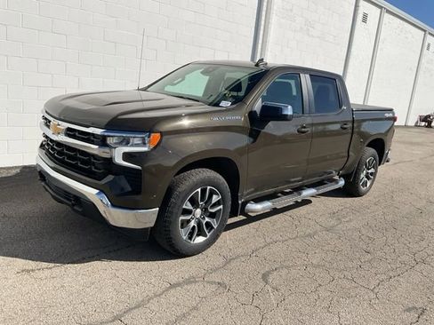 Used 2023 Chevrolet Silverado 1500 LT image 39
