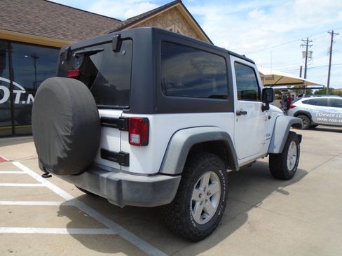 Used 2015 Jeep Wrangler Sport w/ Quick Order Package 24S AWD/4WD image 3
