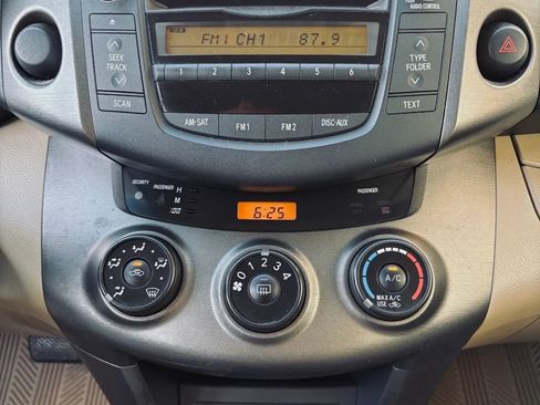 Used 2009 Toyota RAV4 2WD image 6
