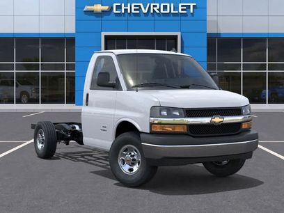 New 2025 Chevrolet Express 3500 w/ Power Convenience Package