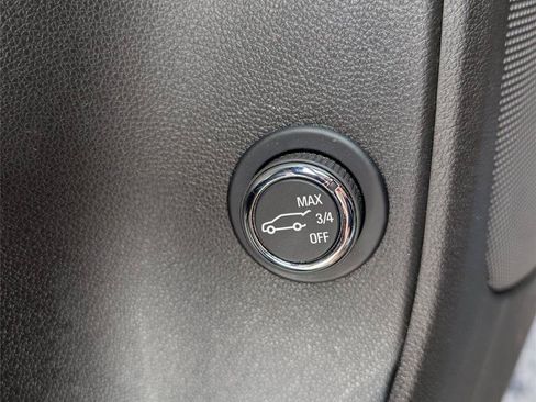 Used 2024 Chevrolet Blazer LT FWD image 16