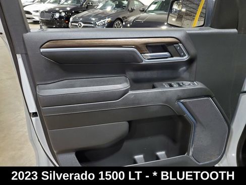 Used 2023 Chevrolet Silverado 1500 LT w/ Z71 Off-Road Package AWD/4WD image 8