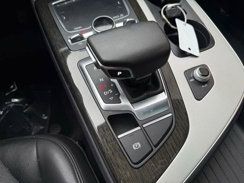 Used 2018 Audi Q7 2.0T Premium Plus w/ Premium Plus Package image 24