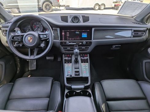 Used 2025 Porsche Macan GTS image 16
