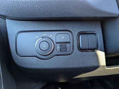 Used 2024 Mercedes-Benz Sprinter 2500 image 35