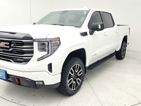 Used 2025 GMC Sierra 1500 AT4 w/ AT4 Premium Package image 1