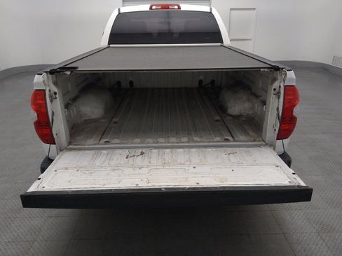 Used 2017 Toyota Tundra SR5 RWD image 29