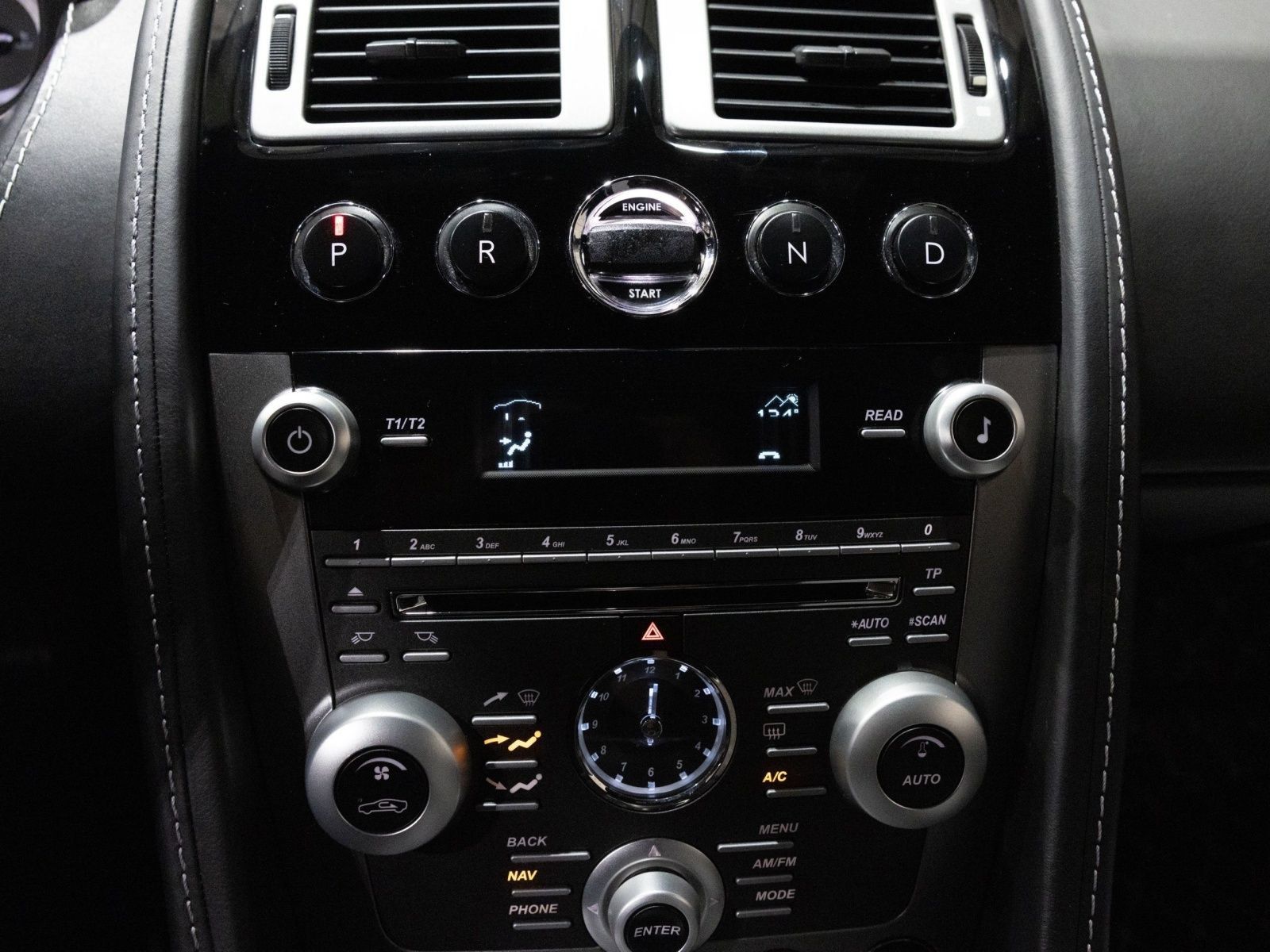 Used 2011 Aston Martin Rapide RWD image 18