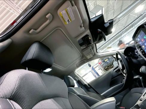 Used 2024 Subaru Crosstrek 2.0i Premium image 22