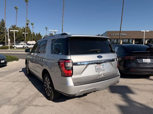 Used 2018 Ford Expedition Limited RWD image 3