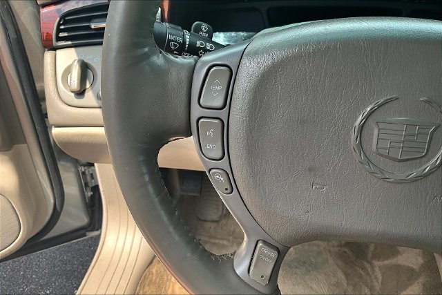Used 2005 Cadillac De Ville w/ Limited Edition Package FWD image 11