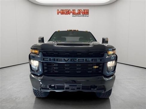 Used 2023 Chevrolet Silverado 2500 Custom w/ Custom Convenience Package AWD/4WD image 2
