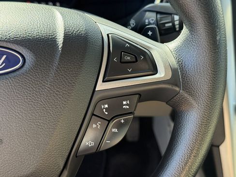 Used 2019 Ford Fusion SE FWD image 30