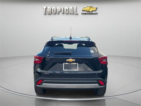 New 2026 Chevrolet Trax LT image 4