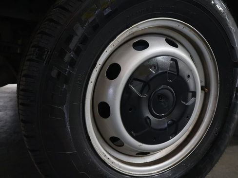 Used 2017 Ford Transit 150 Base image 28