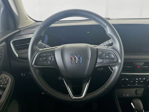 Used 2025 Buick Encore GX Preferred FWD image 18