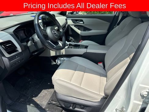 Certified 2023 Nissan Rogue SL w/ SL Premium Package FWD image 5