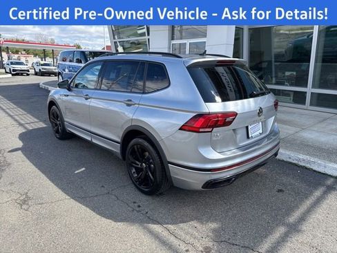 Certified 2023 Volkswagen Tiguan SE R-Line image 5
