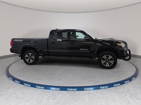 Used 2016 Toyota Tacoma TRD Sport w/ Towing Package AWD/4WD image 5
