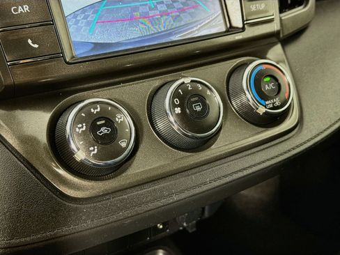 Used 2015 Toyota RAV4 LE AWD/4WD image 13