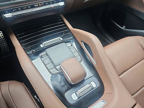 Used 2026 Mercedes-Benz GLS 450 4MATIC image 25