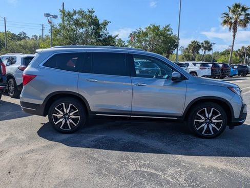 Used 2022 Honda Pilot Touring image 3