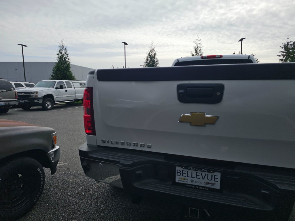 Used 2014 Chevrolet Silverado 3500 LTZ w/ LTZ Plus Package AWD/4WD image 15
