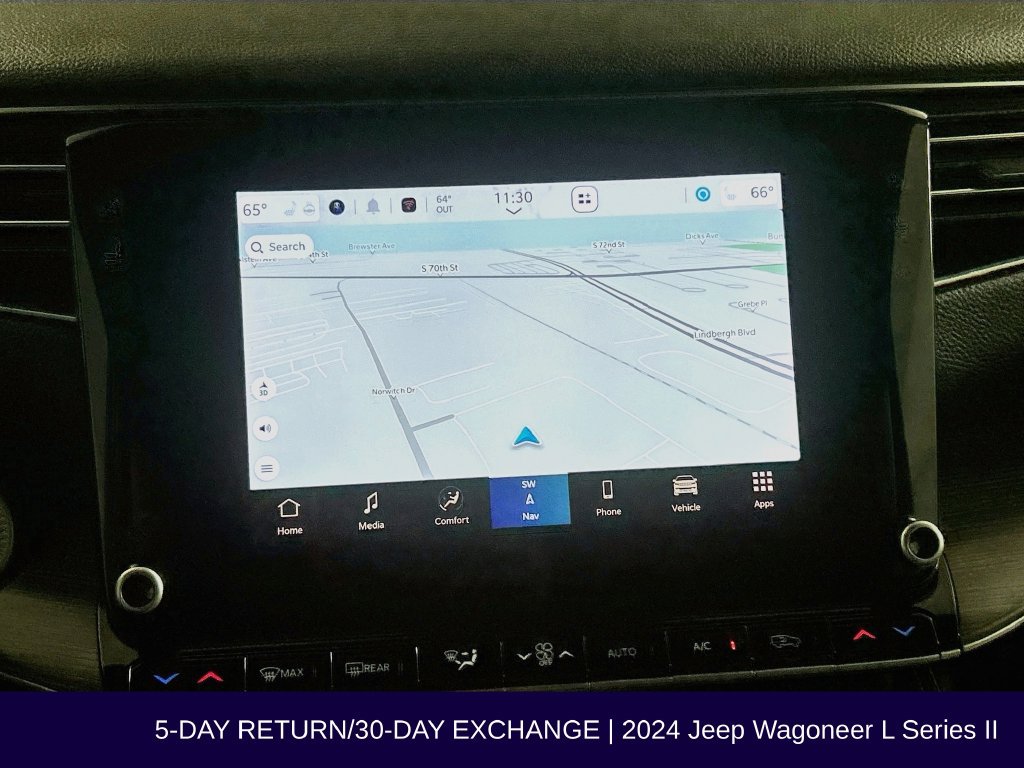 Used 2024 Jeep Wagoneer L Series II w/ Flexible Seating Group AWD/4WD image 11