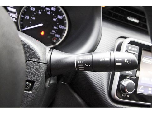 Used 2025 Nissan Kicks Play S image 17