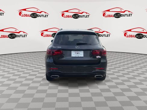 Used 2021 Mercedes-Benz GLC 300 w/ AMG Line image 7