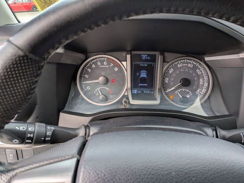 Used 2020 Toyota Tacoma SR5 image 11