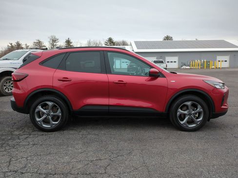 Used 2025 Ford Escape ST-Line Select image 2