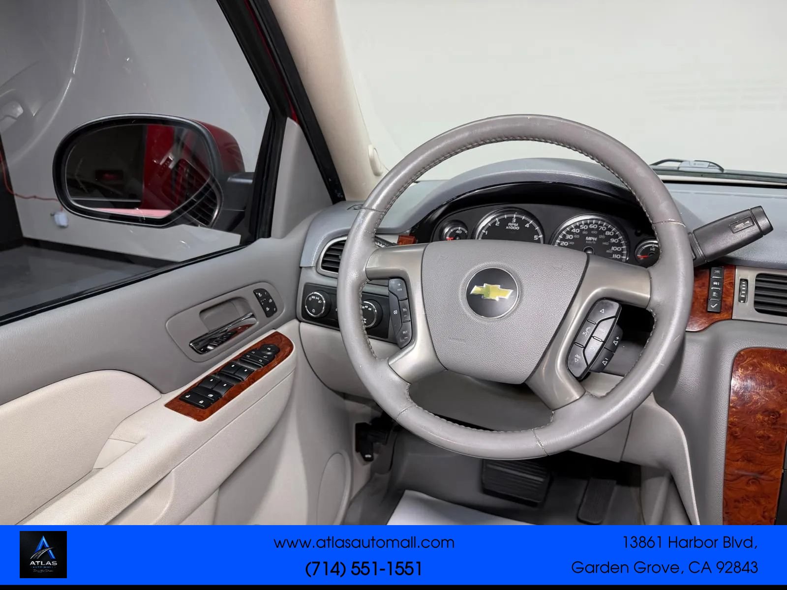 Used 2012 Chevrolet Suburban 2500 LT AWD/4WD image 27