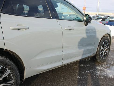 Used 2025 Volvo XC60 B5 Plus image 49