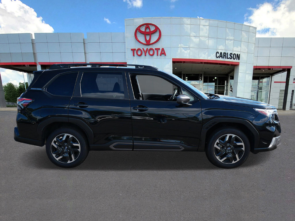 Used 2025 Subaru Forester Limited AWD/4WD image 4