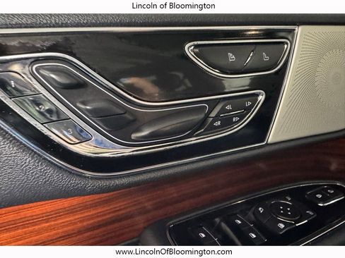 Used 2022 Lincoln Navigator Reserve image 45