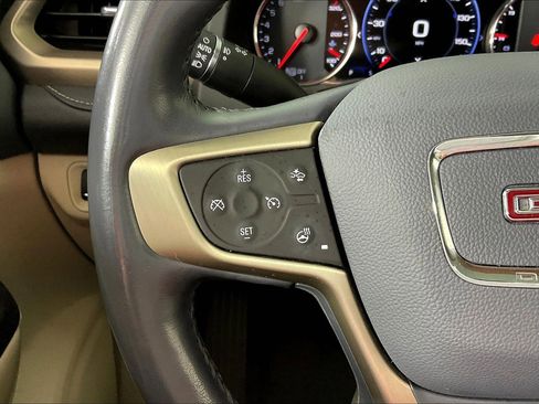 Used 2020 GMC Acadia Denali w/ Technology Package image 12