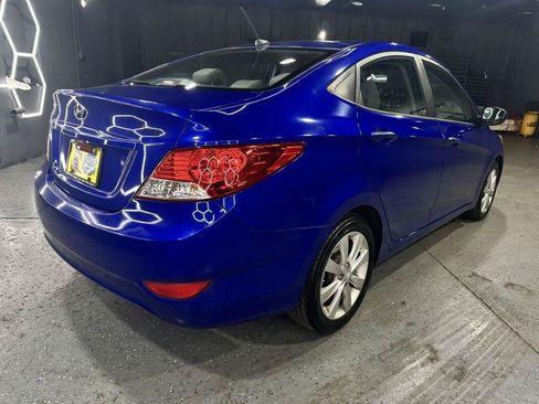 Used 2013 Hyundai Accent GLS w/ Premium Pkg FWD image 5