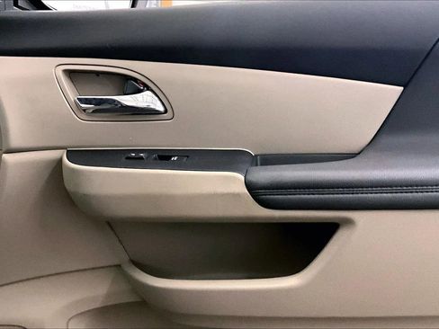Used 2014 Honda Odyssey EX image 24
