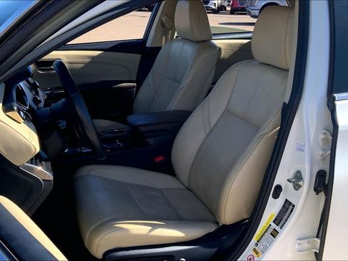 Used 2013 Toyota Avalon Limited image 8