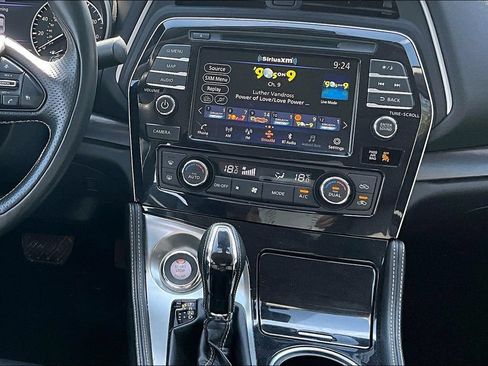 Used 2023 Nissan Maxima Platinum FWD image 9